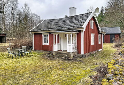 Kråktorpet: Facade, Tag, Solenergi, Skygge, Solenergi, Skur, Sidespor