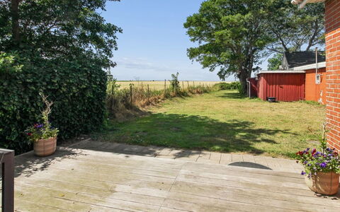 Milan - 20Km from the Sea: Have, Land Lot, Backyard, Bejdse, Sommerhus, Dæk, Landscaping, Lawn, Gård