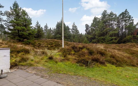Evelyn - 2.8Km from the Sea: Møbel, Træ, Indretning, Gulvbelægning, Etage, Stol, Værelse, Loft, Stue, Lejlighed