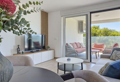 Apartman Lidija: Møbel, Indretning, Gulvbelægning, Væg, Etage, Træ, Loft, Couch, Stue, Hjem