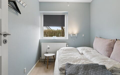 Grette - 600M from the Sea: Seng, Soveværelse, Indretning, Sengetøj, Sengetøj, Etage, Gulvbelægning, Loft, Sengetøj, Møbel