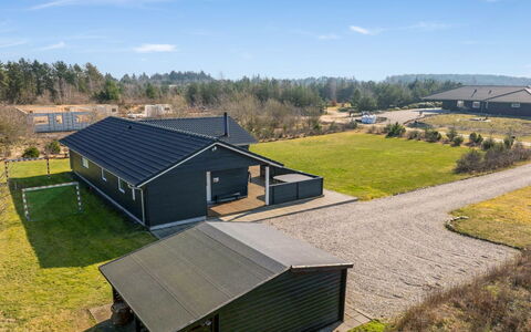 Aava - 600M to the Fjord: Blå, Sommerhus, Hus, Hjem, Stuehus, Estate, Sidespor