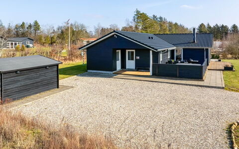 Aava - 600M to the Fjord: Blå, Sommerhus, Hus, Hjem, Stuehus, Estate, Sidespor