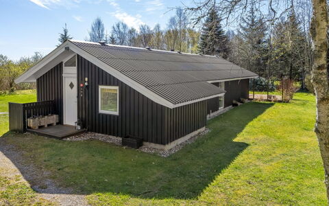 Stasia - 1.5Km from the Sea: Blå, Sommerhus, Hus, Hjem, Stuehus, Estate, Sidespor