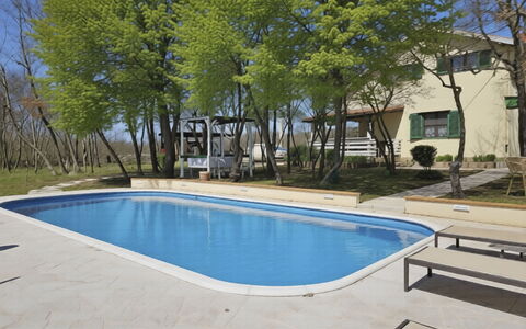Country Pleasure Cottage: Lejlighed, Udvej, Stol, Skygge, Altan, Køkken & Spisebord, Restaurant, Eco Hotel, Hotel