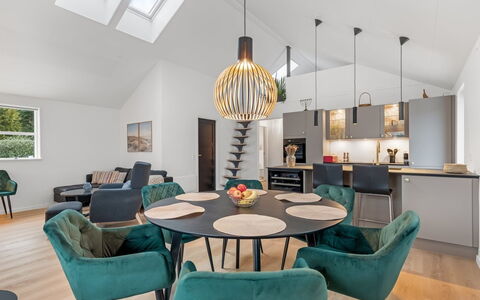 Algut - 80M from the Sea