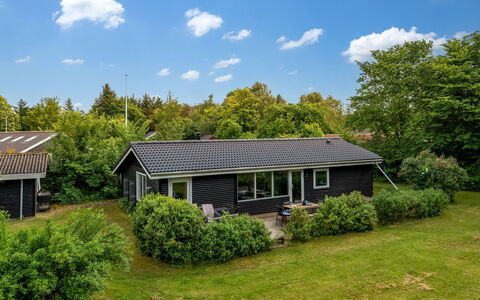 Severine - 1Km to the Fjord: Hus, Busk, Sommerhus, Hjem, Tag, Stuehus, Have, Sidespor, Estate, Lawn