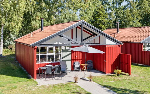 Eivi - 200M from the Sea: Hus, Hjem, Tag, Sommerhus, Garden Bygninger, Skur, Estate, Gård, Skygge, Sidespor
