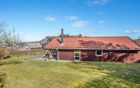 Heika - 6.8Km from the Sea: Møbel, Træ, Indretning, Gulvbelægning, Etage, Stol, Værelse, Loft, Stue, Lejlighed