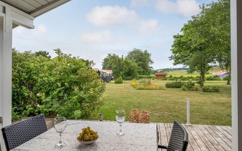Hava - 250M from the Sea: Træ, Hjem, Veranda, Dæk, Hårdttræ, Tag, Bejdse, Trægulve, Eco Hotel