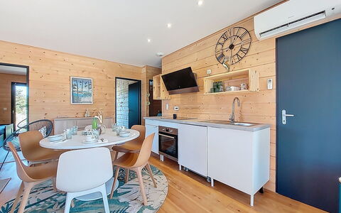 Maison Carnot: Møbel, Træ, Udendørs Møbler, Bord, Udendørs Bord, Stol, Køkken & Spisebord, Dæk, Hårdttræ, Veranda