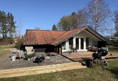 Petkana - 4Km from the Sea: Tag, Træ, Hus, Sommerhus, Hjem, Sidespor, Garden Bygninger, Stuehus, Backyard, Estate