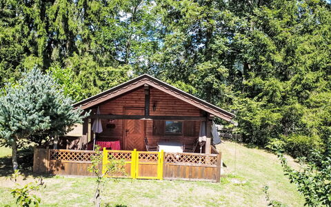 Luna: Tag, Hus, Hjem, Sommerhus, Dør, Sidespor, Estate, Lawn, Gård, Veranda