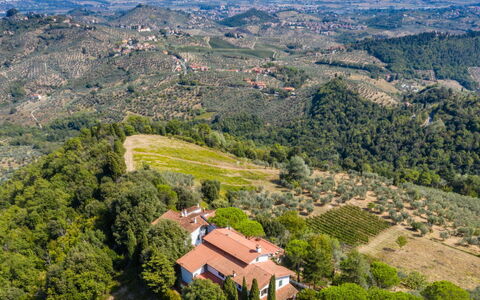 Colle Mediceo: Bakke, Landskab, Highland, Fugleperspektiv, Hill Station, Landdistrikt, Luftfotografering, Chaparral, Estate, Landsby