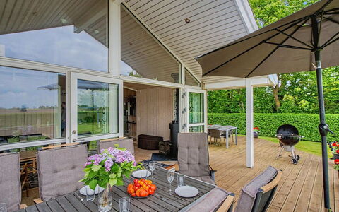 Arnia - 100M from the Sea: Træ, Bank, Sommerhus, Landdistrikt, Sø, Afspejling, Reservoir, Dam