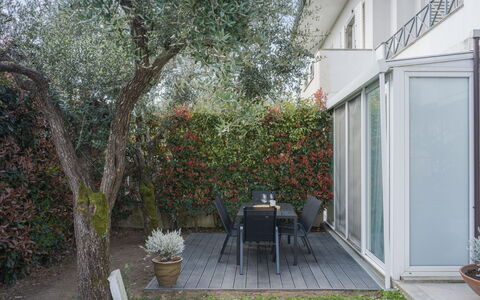 Casa a Un Passo dal Mare: Lejlighed, Urban Design, Ejerlejlighed, Beton, Altan, Dagslys, Gips