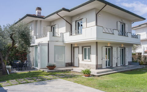 Casa a Un Passo dal Mare: Lejlighed, Urban Design, Ejerlejlighed, Beton, Altan, Dagslys, Gips