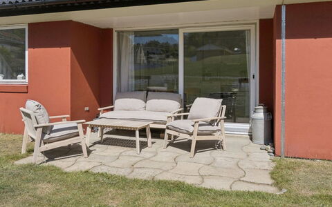 Maksimilian - 300M from the Sea: Møbel, Udendørs Møbler, Bordservice, Bord, Drinkware, Stol, Udendørs Bord, Mad, Flaske