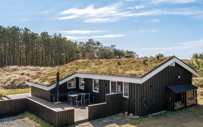 Steinunn - 600M from the Sea