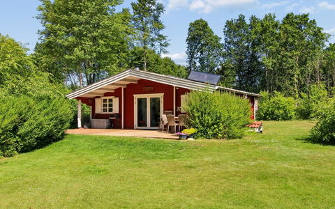 Jalina - 30Km from the Sea: Møbel, Udendørs Møbler, Bordservice, Bord, Drinkware, Stol, Udendørs Bord, Mad, Flaske