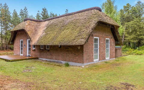 Ullamaj - 700M from the Sea: Træ, Bank, Sommerhus, Landdistrikt, Sø, Afspejling, Reservoir, Dam