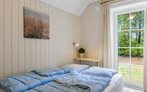 Ullamaj - 700M from the Sea: Træ, Soveværelse, Indretning, Seng, Etage, Gulvbelægning, Sengetøj, Sengetøj, Loft, Bed Frame