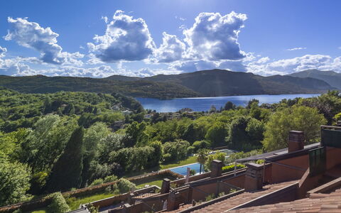 Lake & Pool: Bjergrige Landskabsformer, Natur, Blad, Bjerg, Bakke, Vegetationen, Naturlige Landskab, Highland, Landskab, Busk