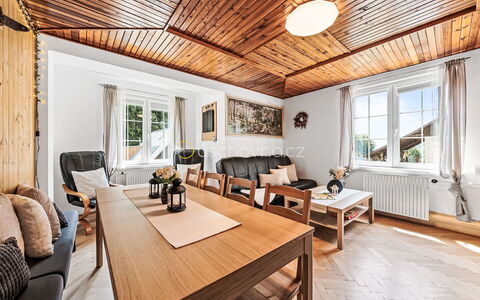 Hillside Terrace: Båd, Vandfartøjer, Marina, Skib, Skibskonstruktion, Mast, Havn, Både Og Sejlsport - Udstyr Og Materiel, Hav, Havn