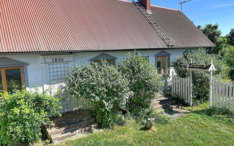 Melösa: Hus, Busk, Tag, Sommerhus, Boligområde, Hjem, Land Lot, Have, Hegn