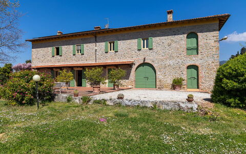 Il Leccio, Vinci, Private Pool and Tennis: Stuehus, Sommerhus, Estate, Have, Villa, Landscaping, Hacienda, Plantation, Backyard