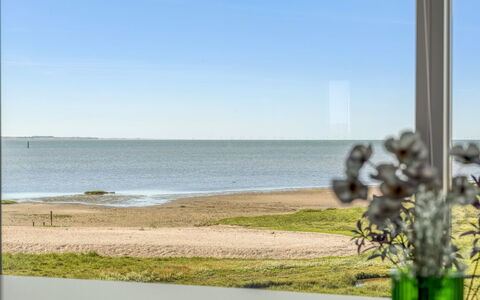 Nadua - 25M from the Sea: Hav, Kyst, Coastal Og Oceaniske Landskabsformer, Ocean, Kyst, Strand, Skygge, Stol, Tropics, Bugt