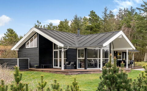 Joske - 2Km from the Sea: Hjem, Tag, Sommerhus, Sidespor, Veranda, Estate, Garden Bygninger, Stuehus, Udendørs Struktur