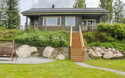 Sirula: Busk, Hus, Sommerhus, Hjem, Veranda, Bunddække, Have, Estate, Sidespor