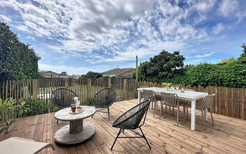 L'Océane: Vand, Træ, Svømmepøl, Udvej, Have, Eco Hotel, Skygge, Landscaping, Tropics
