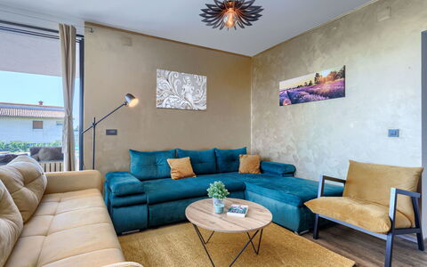 Lavender: Vand, Træ, Svømmepøl, Udvej, Have, Eco Hotel, Skygge, Landscaping, Tropics