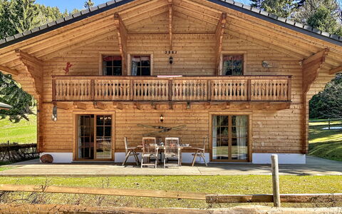 La Suisse Normande: Tag, Sommerhus, Hjem, Estate, Veranda, Bjælkehytte, Stuehus, Hårdttræ, Sidespor, Design