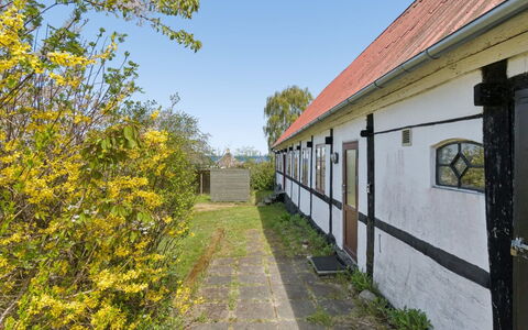 Espen - 300M from the Sea: Græs, Græs-, Land Lot, Sommerhus, Landdistrikt, Eng, Garden Bygninger, Have, Skur