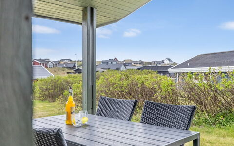 Alea - 150M from the Sea: Møbel, Veranda, Tag, Udendørs Møbler, Stol, Hjem, Skygge, Altan, Udendørs Bord, Glas