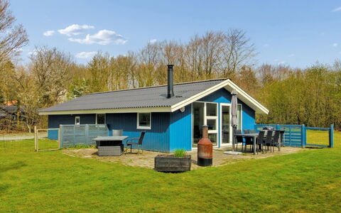 Brunhild - 29Km from the Sea: Plantesamfund, Sollys, Urteagtig Plante, Have, Plantation, Landbrug, Farm