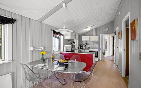 Kiana - 800M from the Sea: Blå, Sommerhus, Hus, Hjem, Stuehus, Estate, Sidespor