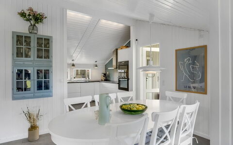 Halona - 400M from the Sea: Træ, Hjem, Veranda, Dæk, Hårdttræ, Tag, Bejdse, Trægulve, Eco Hotel