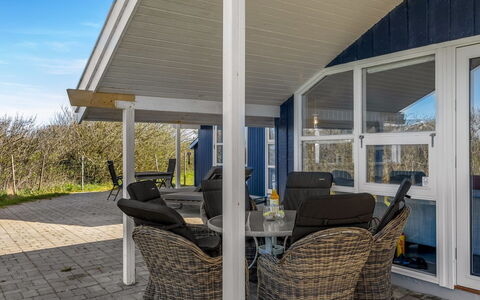 Halona - 400M from the Sea: Træ, Hjem, Veranda, Dæk, Hårdttræ, Tag, Bejdse, Trægulve, Eco Hotel