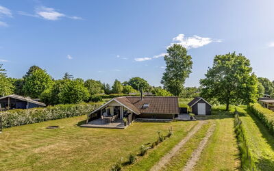 Anneke - 500M from the Sea