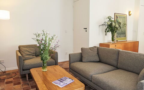 La Dolce Vita Brezhoneg: Møbel, Altan, Skygge, Have, Udendørs Møbler, Stol, Veranda, Gård, Landscaping, Backyard