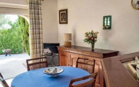 Jenny: Møbel, Altan, Skygge, Have, Udendørs Møbler, Stol, Veranda, Gård, Landscaping, Backyard