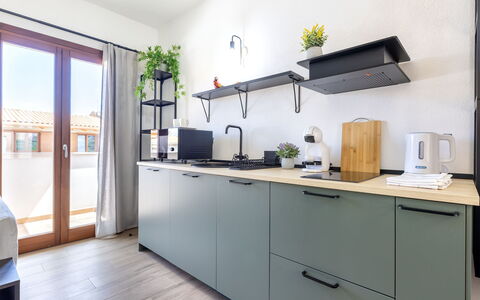 Marina di Sorso 5: Køkken, Større Bandage, Køkken Apparat, Countertop, Møbel, Cabinetry, Indretning, Komfur, Hjem, Komfur