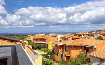 Marina di Sorso 5: Bygning, Boligområde, Tag, Hus, Arkitektur, Kvarter, Hjem, Stad, Urban Design, Lejlighed
