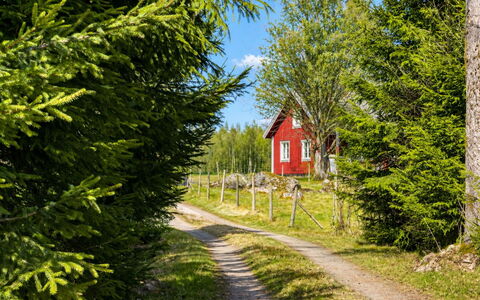Gröndal: Møbel, Indretning, Gulvbelægning, Stol, Etage, Bord, Køkken & Spisebord, Skygge, Loft, Bejdse