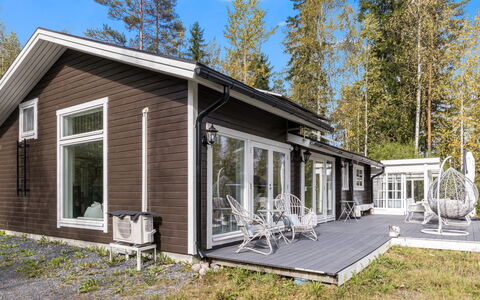 Teurajärven Helmi: Hus, Hjem, Sidespor, Sommerhus, Tag, Veranda, Estate, Woodland, Garden Bygninger, Vinter