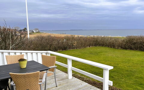 Edla - 35M from the Sea: Hav, Coastal Og Oceaniske Landskabsformer, Kyst, Ocean, Kyst, Hårdttræ, Skygge, Veranda, Dæk, Strand